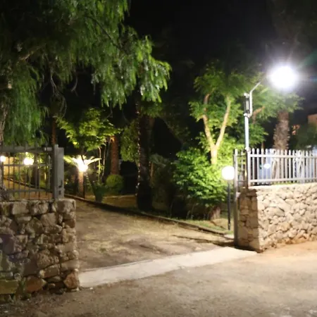 Claudia Vacanze Torre Suda